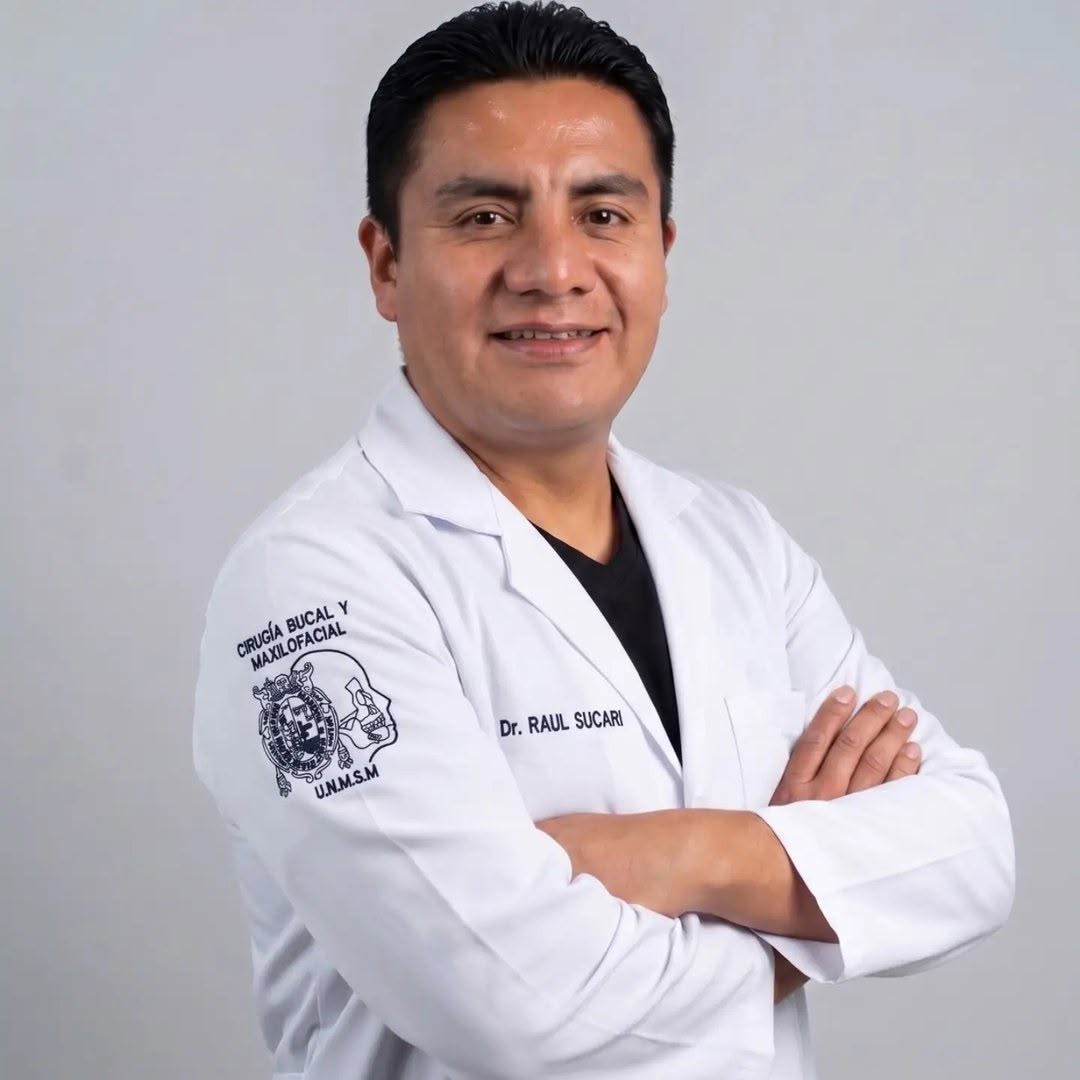 El Dr. Raul Sucari Cruz, Cirujano Dentista